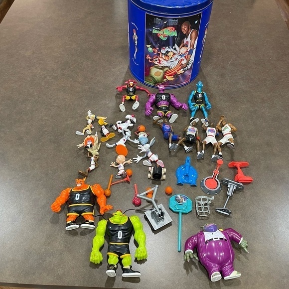 Vintage Space Jam 1996 Warner Bros Figures - Picture 1 of 7